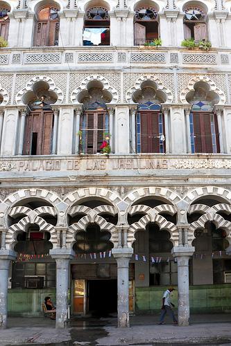 Palacio de la Ursulinas Arab Revival architecture.jpg